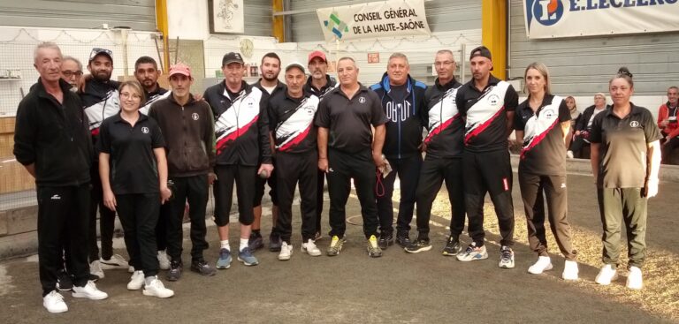 Les équipes des 2 clubs